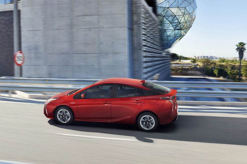 Nieuwe Toyota Prius 2016 dashboard zijkant