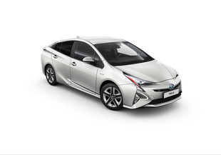 Toyota Prius nu ook als Dark Edition en White Edition