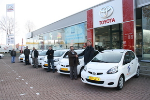 Toyota Van Ekris levert 6 nieuwe Toyota Aygo’s af aan Tim Werkt!