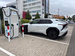 Met de elektrische Toyota op vakantie? Onze tips!