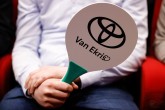 Van Ekris opnieuw beste Toyota-dealer van Nederland