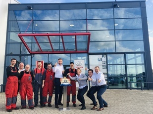 Hofleverancier Van Ekris Toyota nu ook in Alphen aan den Rijn